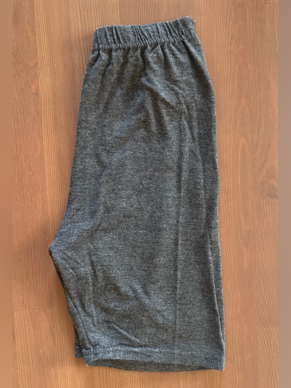 Women’s gray biker shorts